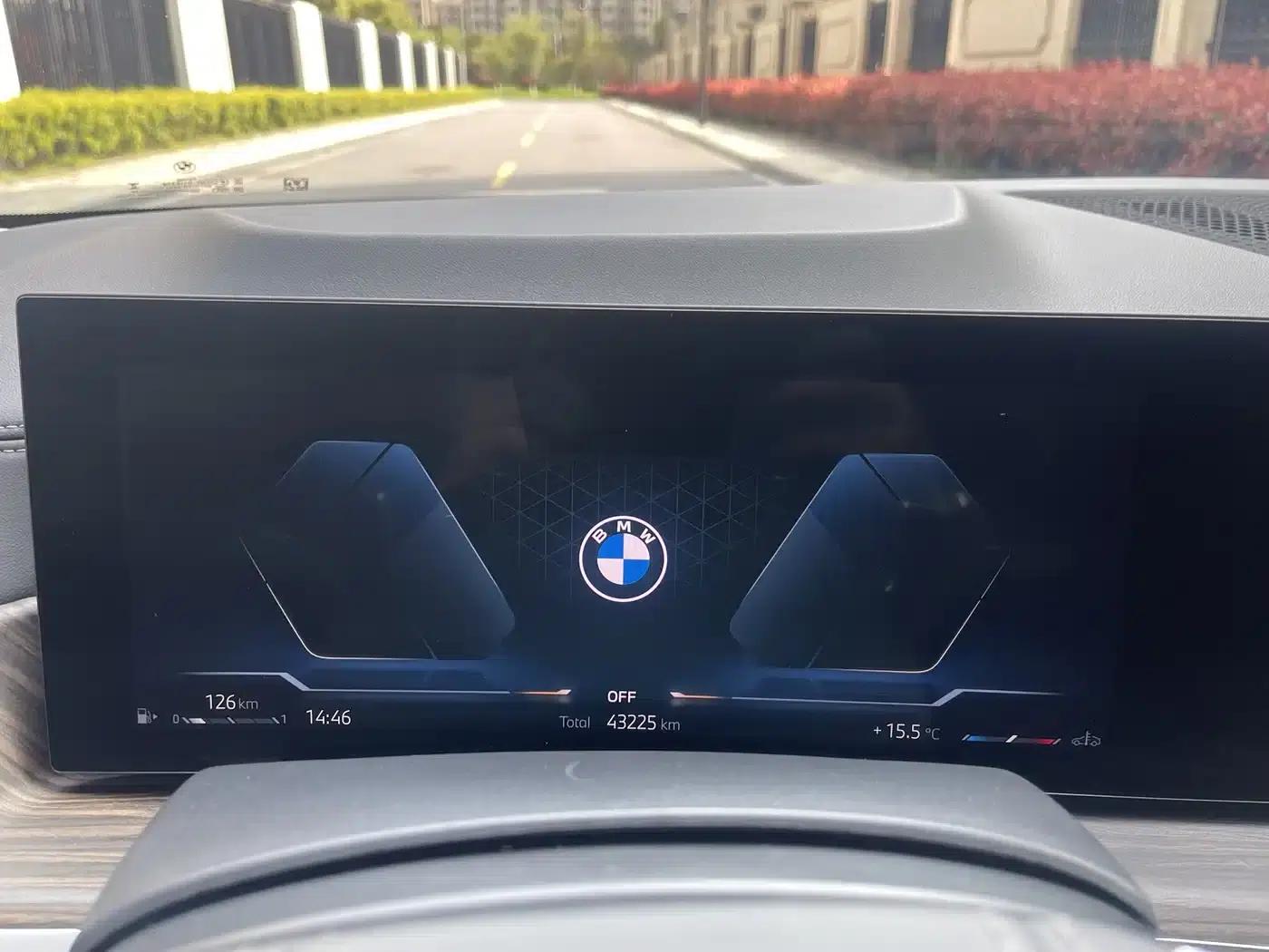 BMW X7 2023 xDrive40i Leading Luxury Package — миниатюра 19