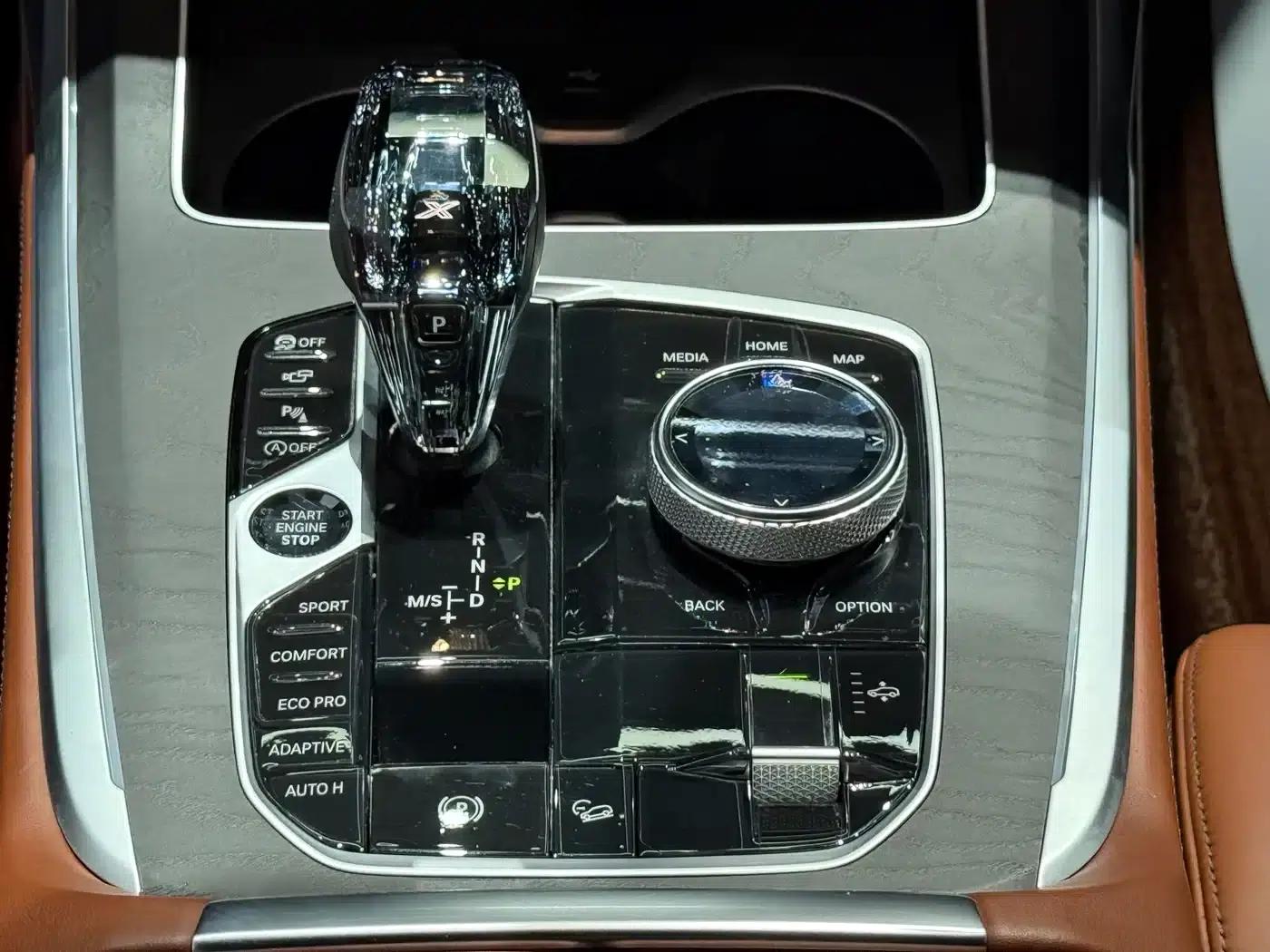 BMW X7 2020 xDrive40i Luxury Package — миниатюра 15