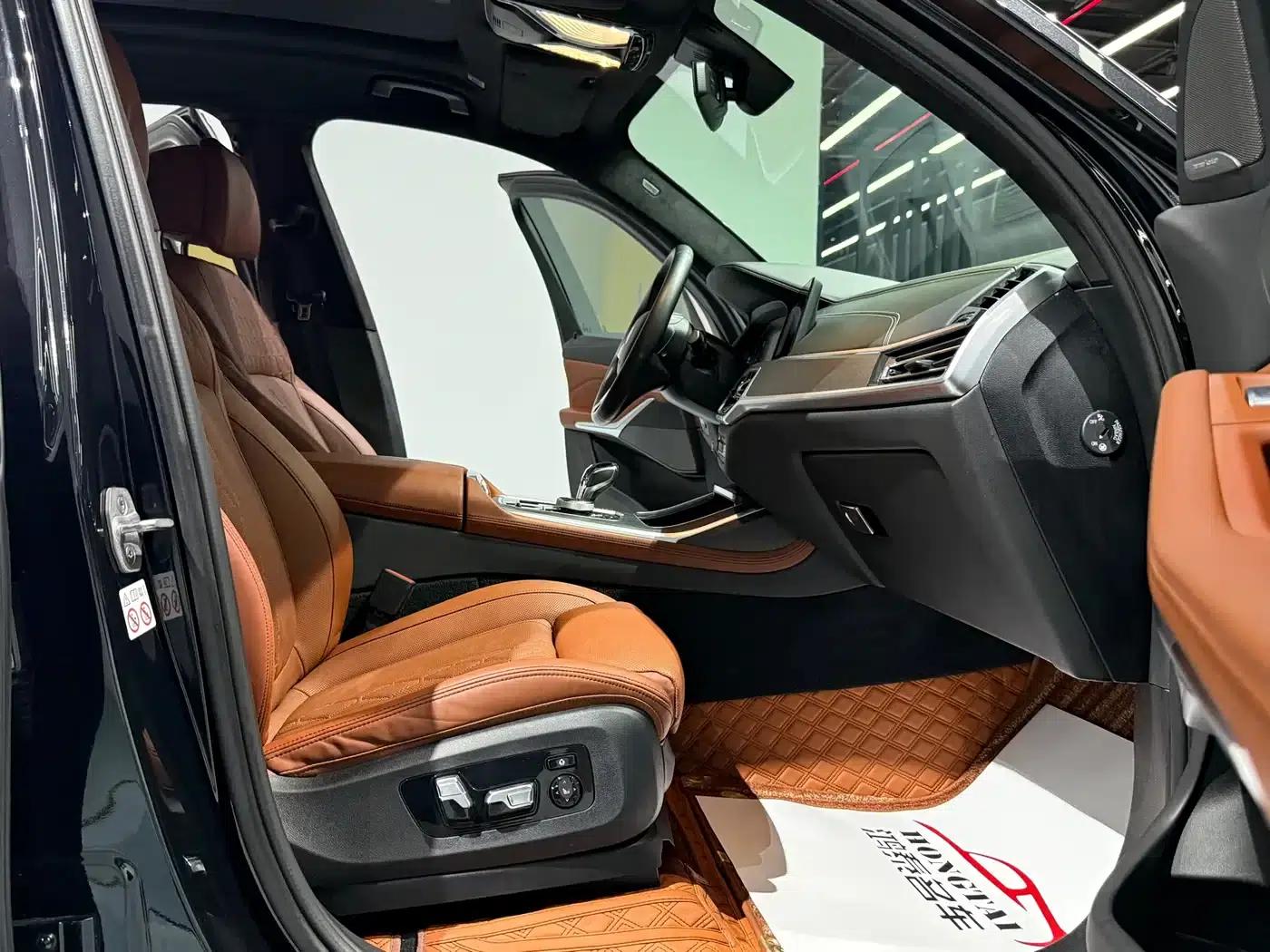 BMW X7 2020 xDrive40i Luxury Package — миниатюра 17