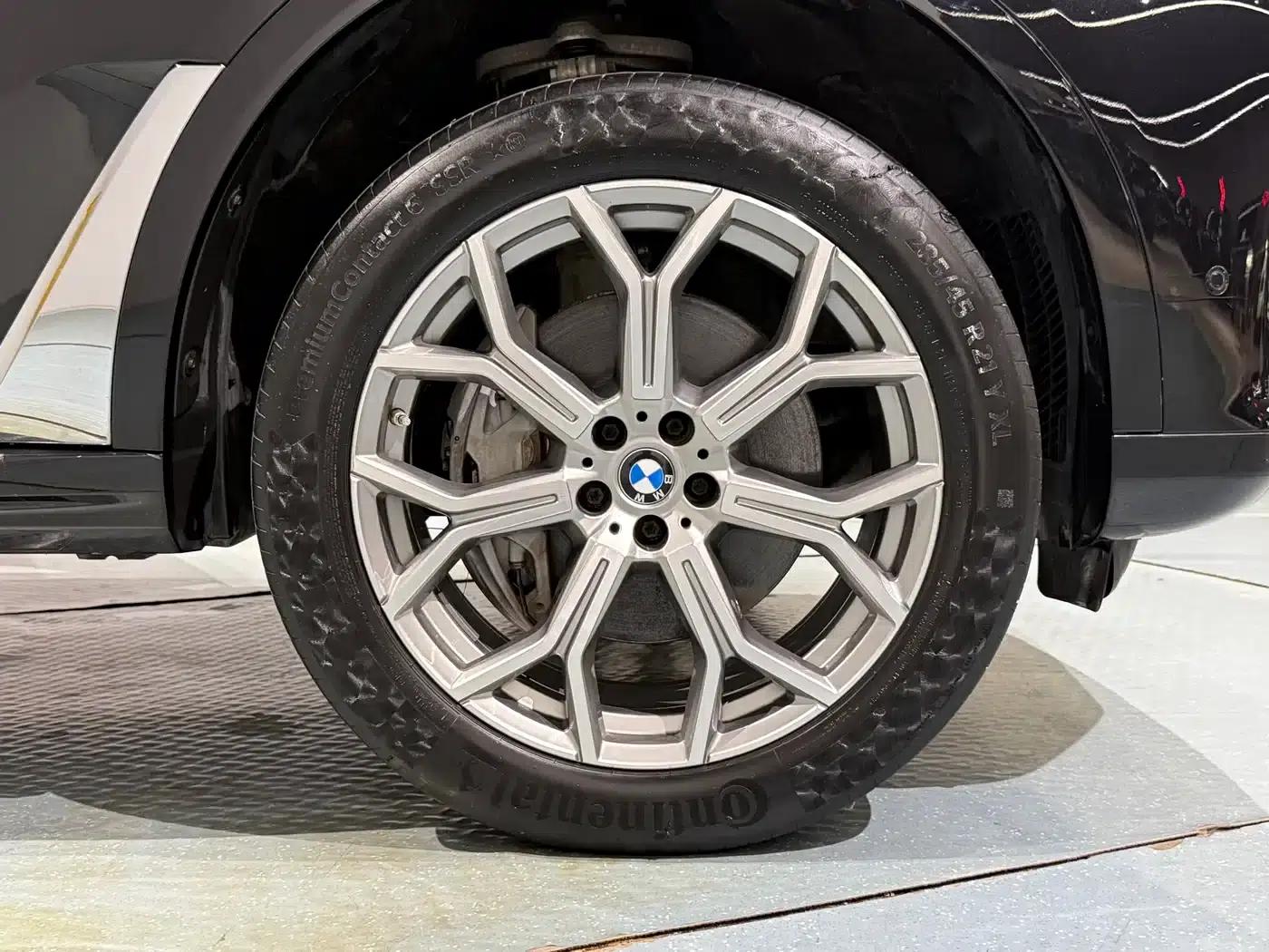BMW X7 2020 xDrive40i Luxury Package — миниатюра 18