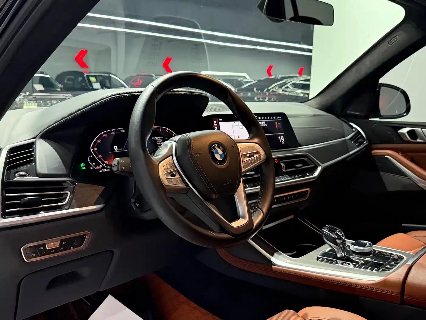BMW X7 2020 xDrive40i Luxury Package — миниатюра 7