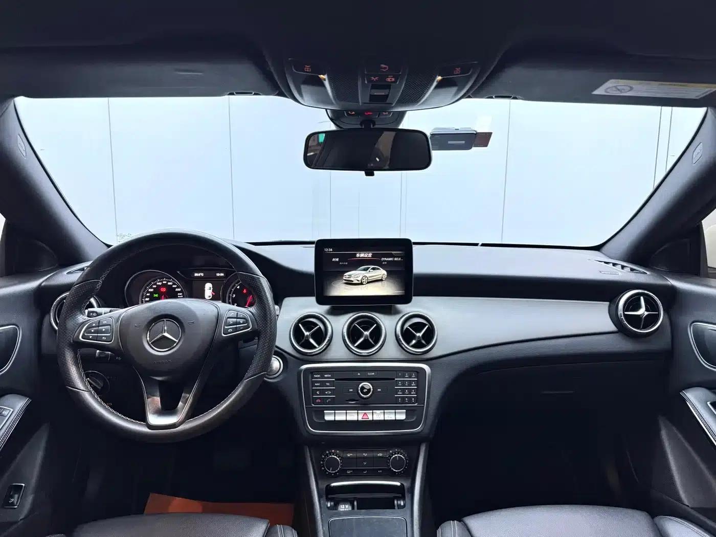 Mercedes-Benz CLA (Imported) 2017 CLA 200 Dynamic — миниатюра 15
