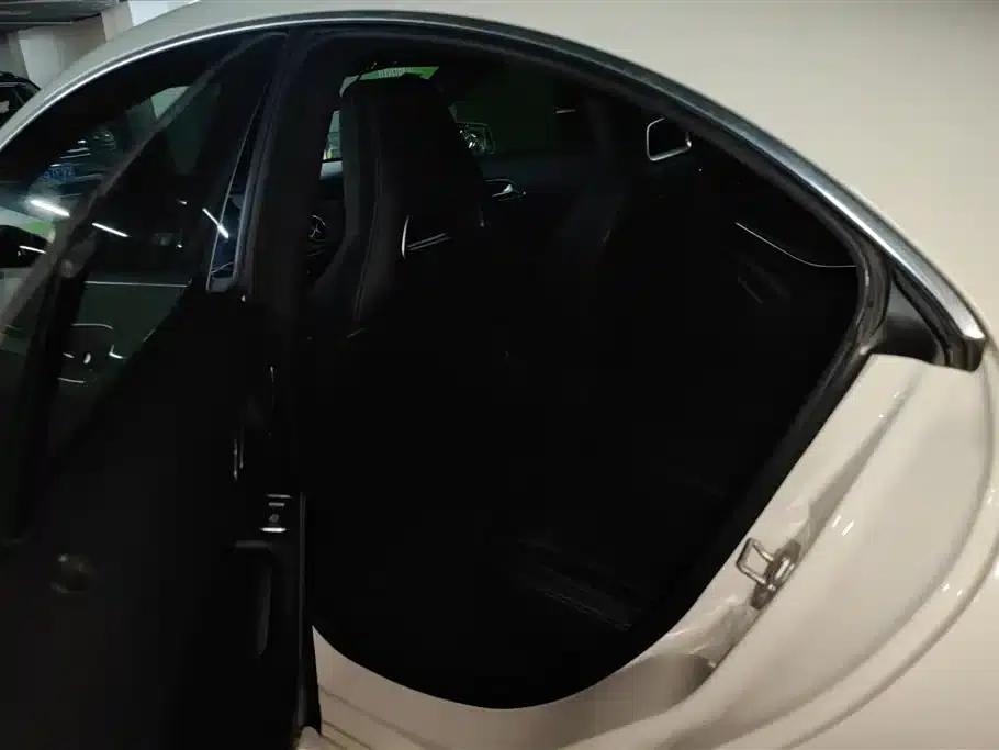 Imported Mercedes-Benz CLA 2016 Facelift CLA 200 Fashion Model — миниатюра 11