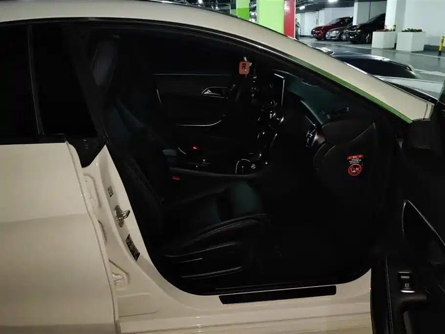 Imported Mercedes-Benz CLA 2016 Facelift CLA 200 Fashion Model — миниатюра 8