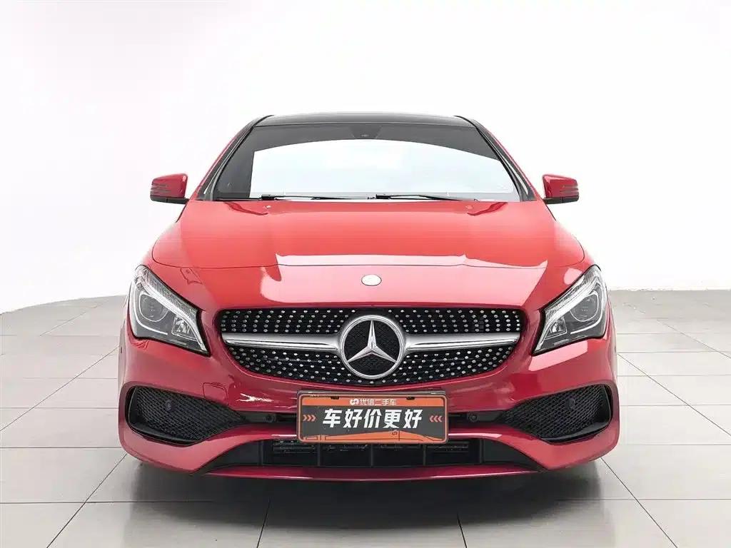 Imported Mercedes-Benz CLA 2017 CLA 200 Fashion Edition — миниатюра 3