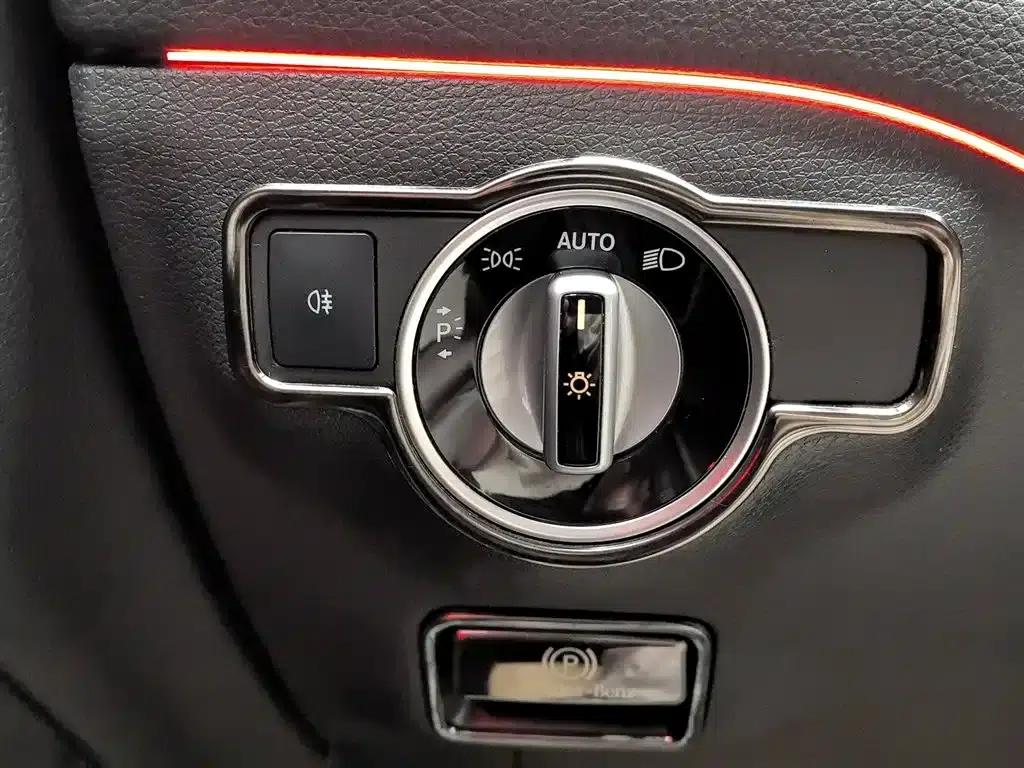 Imported Mercedes-Benz CLA 2017 CLA 200 Fashion Edition — миниатюра 21