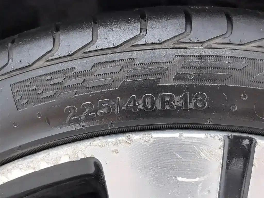 Imported Mercedes-Benz CLA 2017 CLA 200 Fashion Edition — миниатюра 24