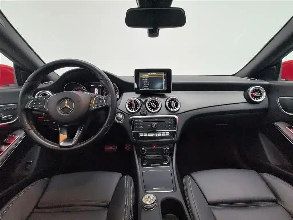 Imported Mercedes-Benz CLA 2017 CLA 200 Fashion Edition — миниатюра 5