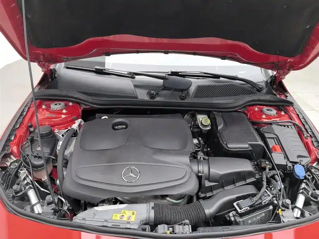 Imported Mercedes-Benz CLA 2017 CLA 200 Fashion Edition — миниатюра 6