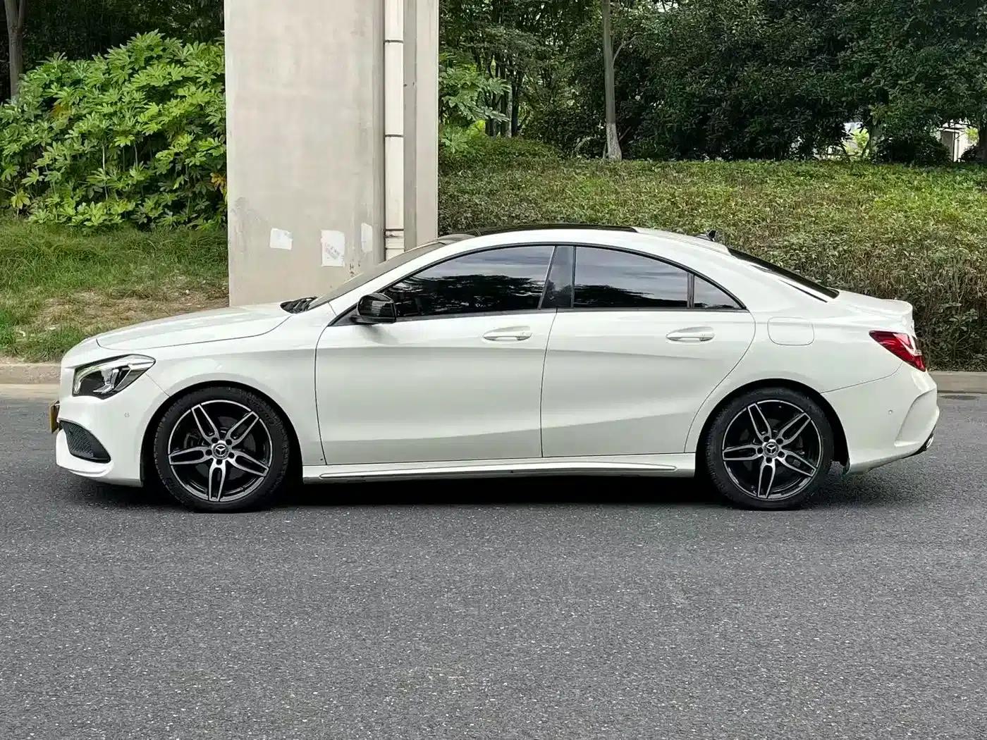 Imported Mercedes-Benz CLA 2017 CLA 220 4MATIC — миниатюра 4