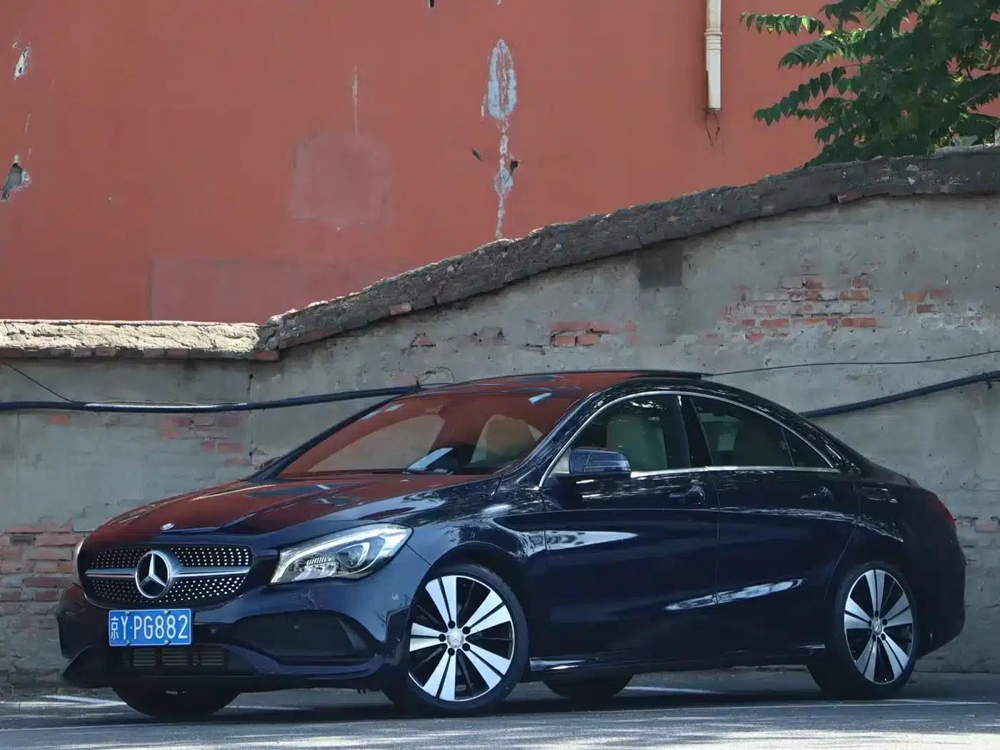 Imported Mercedes-Benz CLA 2017 Facelift CLA 200 Fashion Model — миниатюра 1