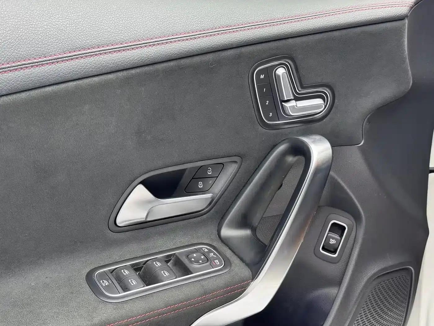 Mercedes-Benz CLA (Imported) 2020 CLA 200 — миниатюра 13
