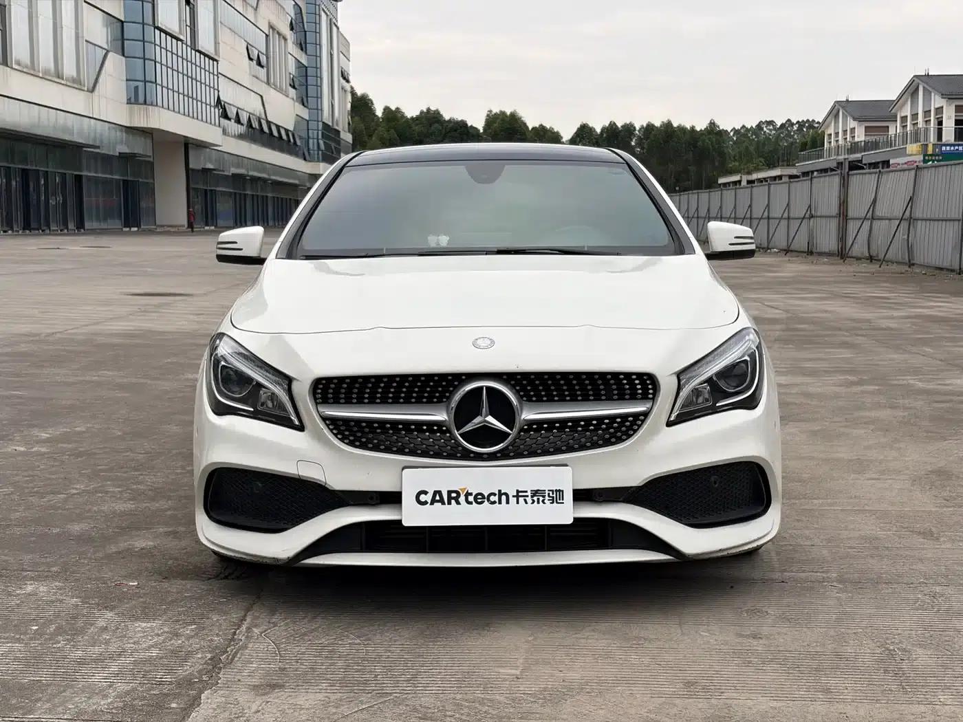 Imported Mercedes-Benz CLA 2016 CLA 200 Fashion Edition — миниатюра 4