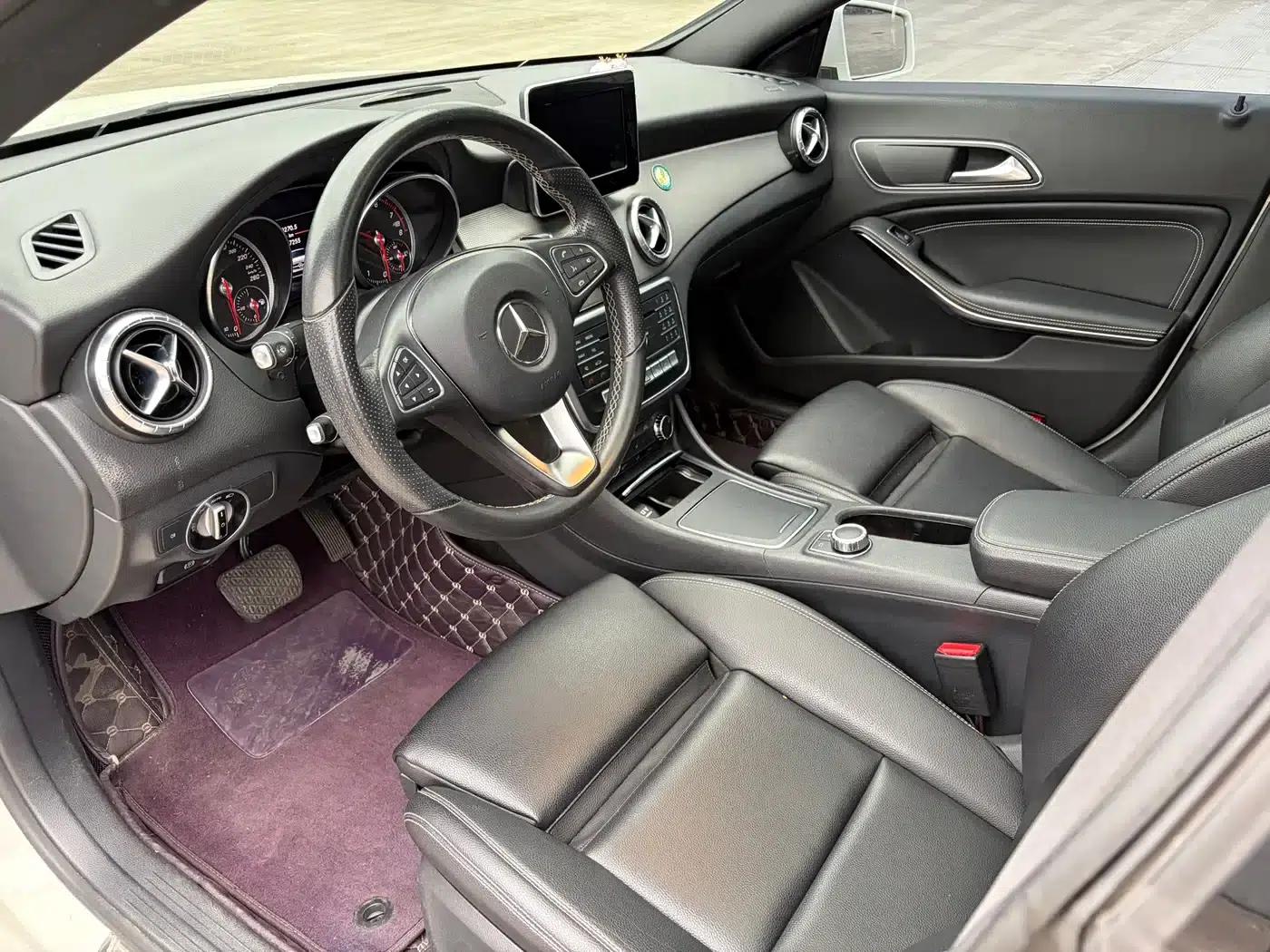 Imported Mercedes-Benz CLA 2016 CLA 200 Fashion Edition — миниатюра 8