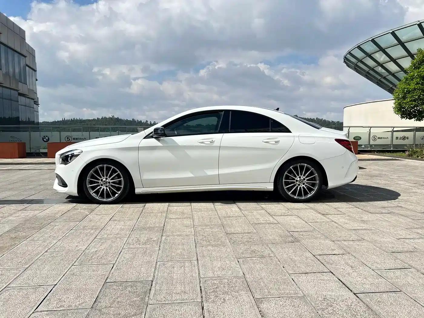 Imported Mercedes-Benz CLA 2018 CLA 220 4MATIC — миниатюра 12