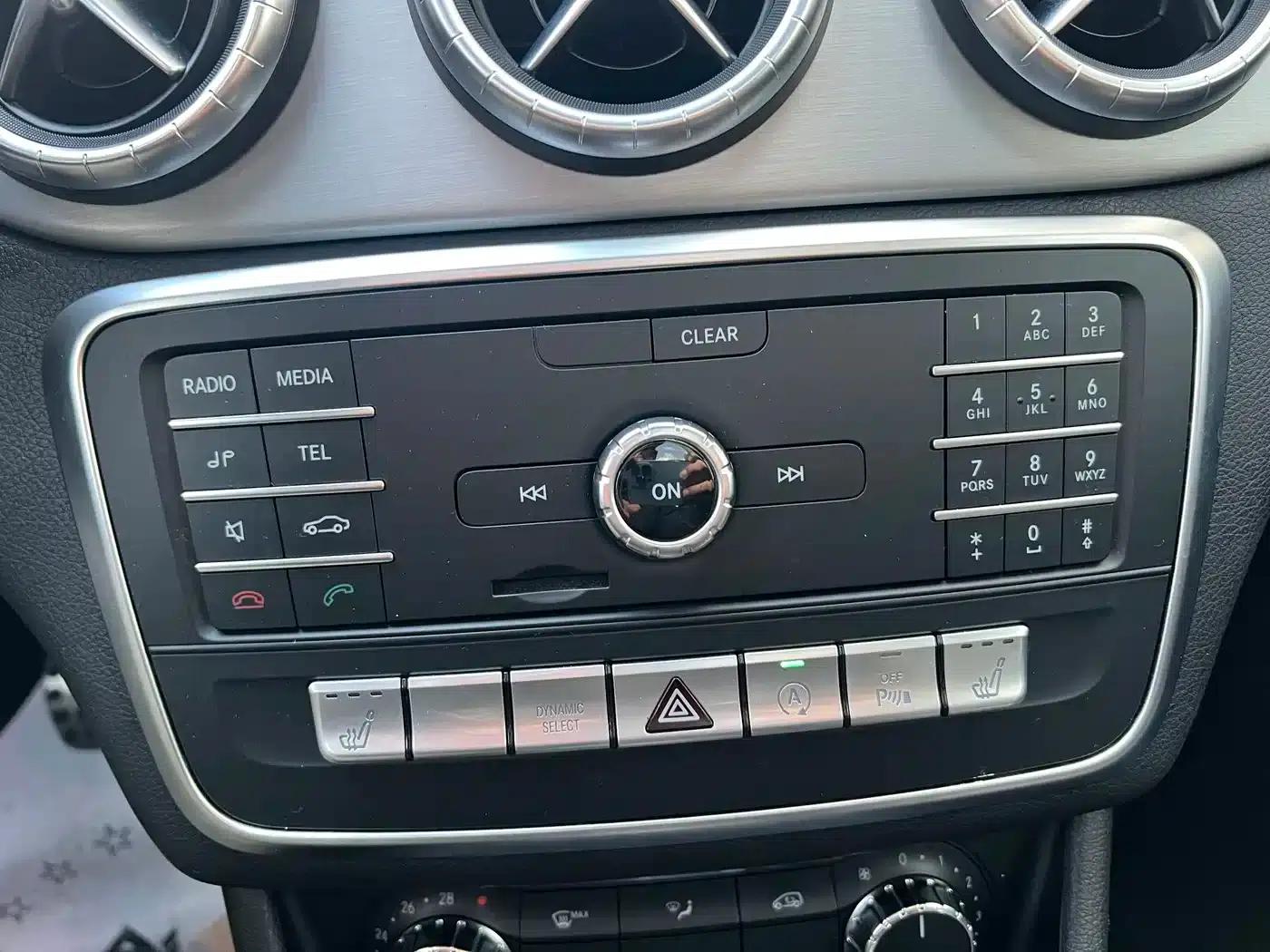 Imported Mercedes-Benz CLA 2018 CLA 220 4MATIC — миниатюра 19