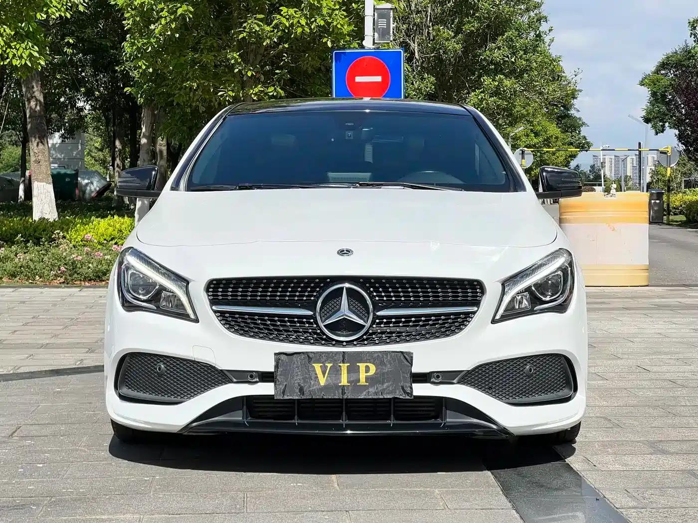 Imported Mercedes-Benz CLA 2018 CLA 220 4MATIC — миниатюра 3