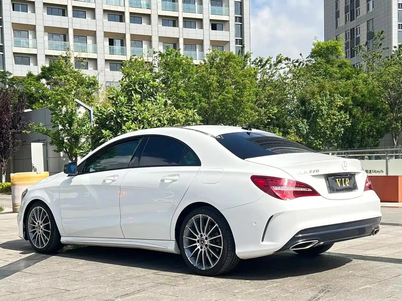 Imported Mercedes-Benz CLA 2018 CLA 220 4MATIC — миниатюра 4