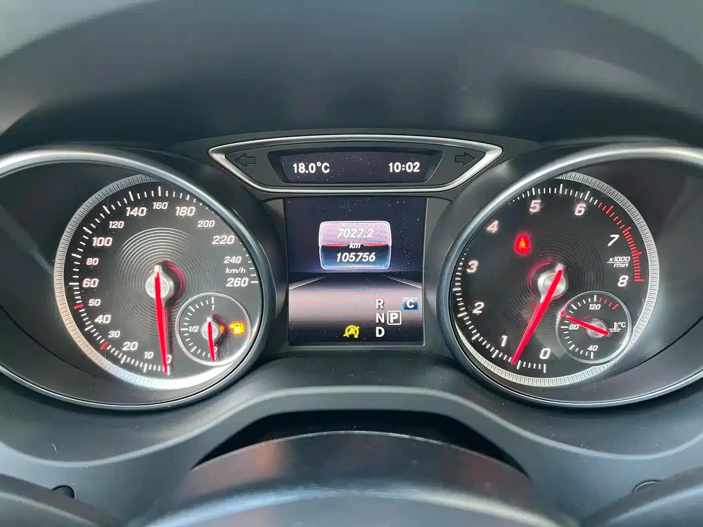 Imported Mercedes-Benz CLA 2018 CLA 220 4MATIC — миниатюра 10