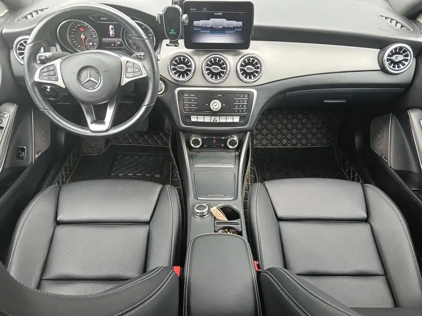 Mercedes-Benz CLA (Imported) 2018 CLA 200 Fashion Edition — миниатюра 8