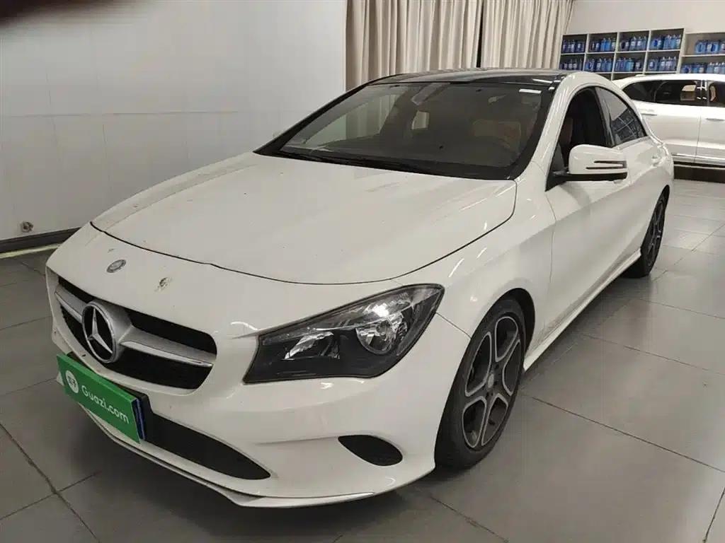 Imported Mercedes-Benz CLA 2017 CLA 180 — миниатюра 1