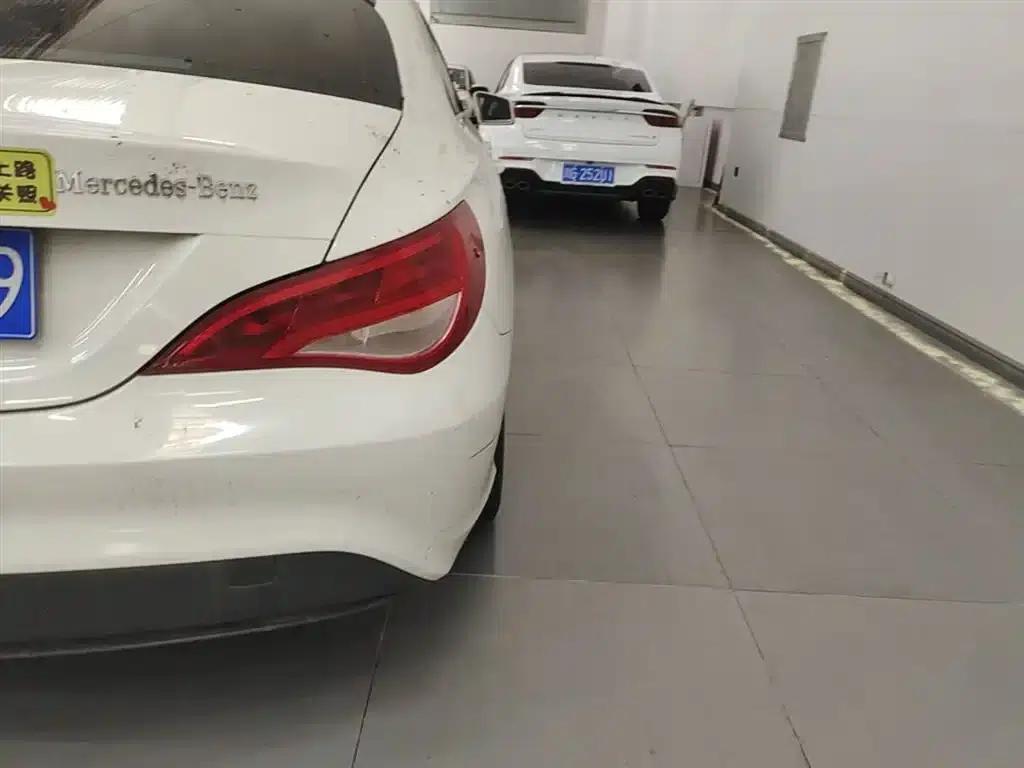 Imported Mercedes-Benz CLA 2017 CLA 180 — миниатюра 8