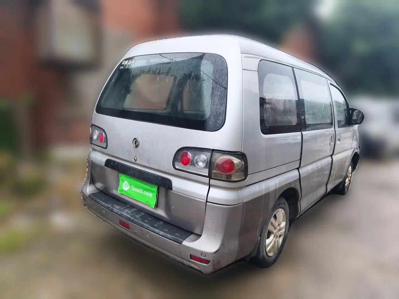 FORTHING Lingzhi 2015 V3 1.5L 5-Seater Special Offer Model — миниатюра 6