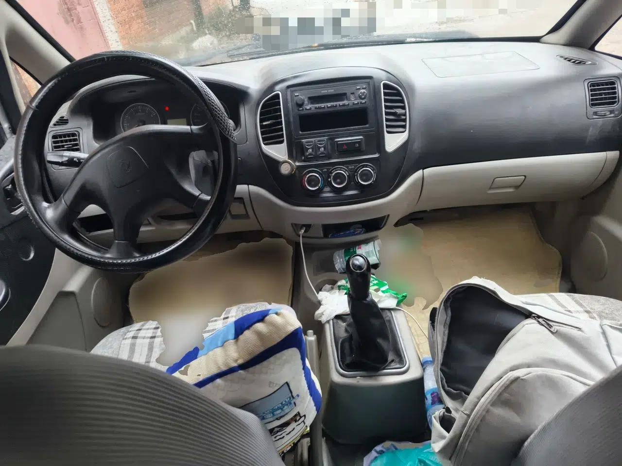 FORTHING Lingzhi 2015 V3 1.5L 5-Seater Special Offer Model — миниатюра 10