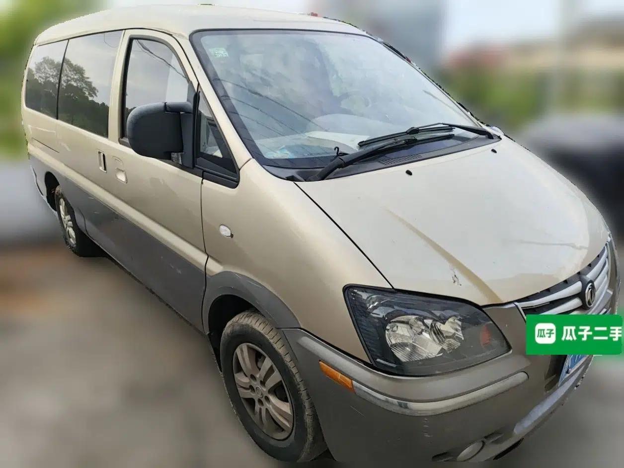FORTHING Lingzhi 2016 M3L 1.6L 7-Seater Comfort Model — миниатюра 3