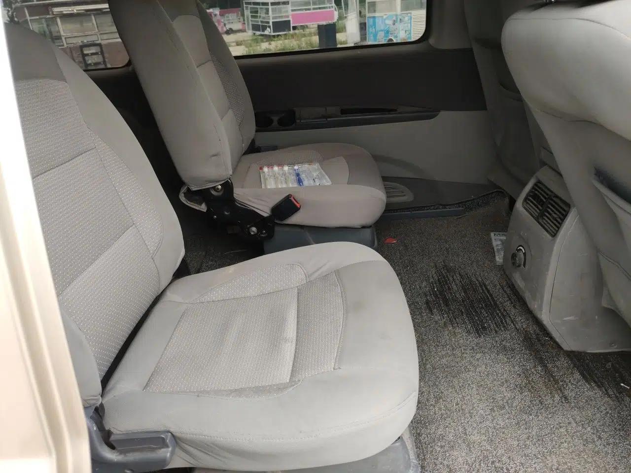FORTHING Lingzhi 2015 V3 1.5L 7-Seater Luxury Model — миниатюра 18