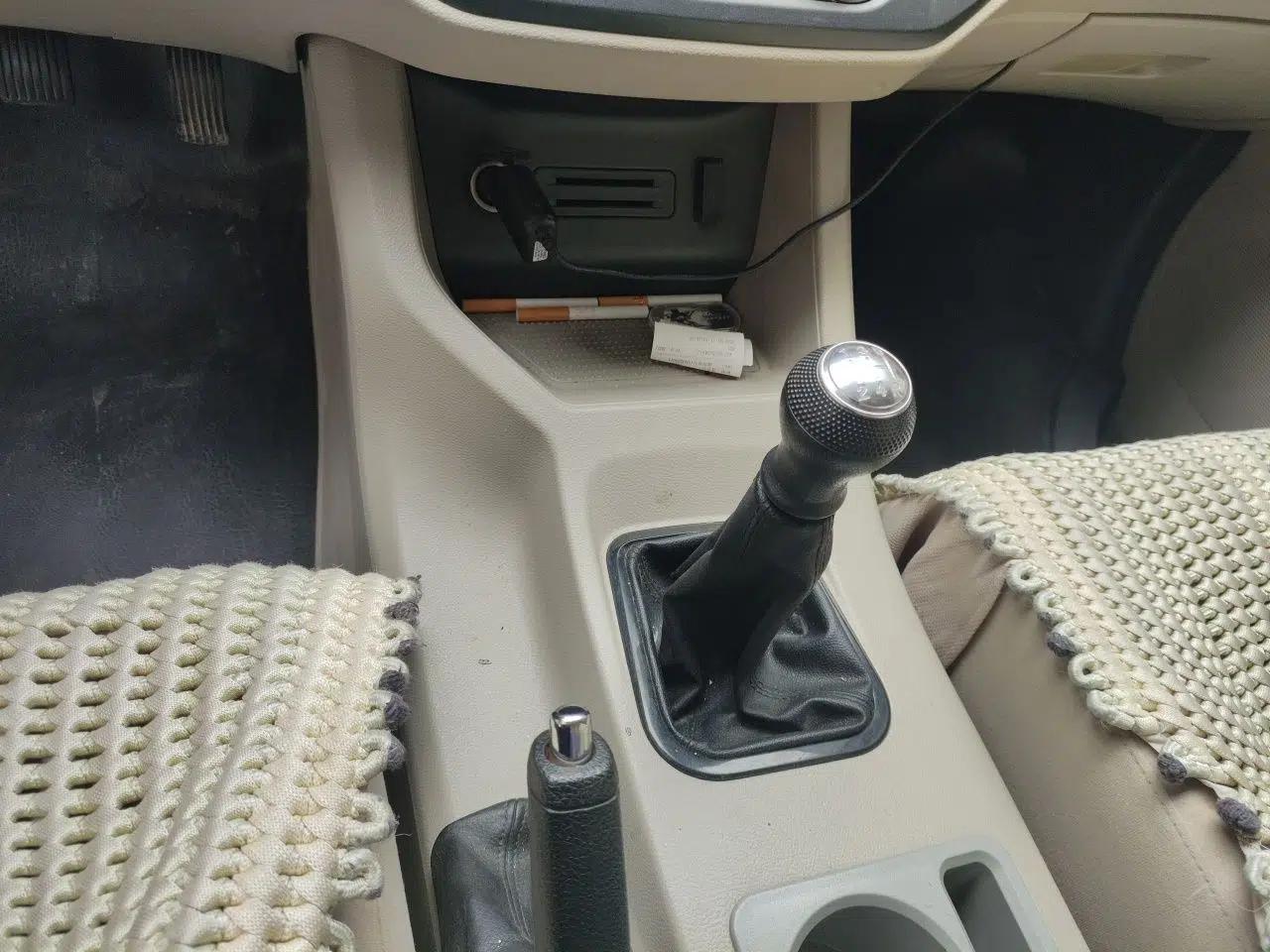 FORTHING Lingzhi 2019 M5L 1.6L 7-Seater Base Model China VI Standard — миниатюра 15