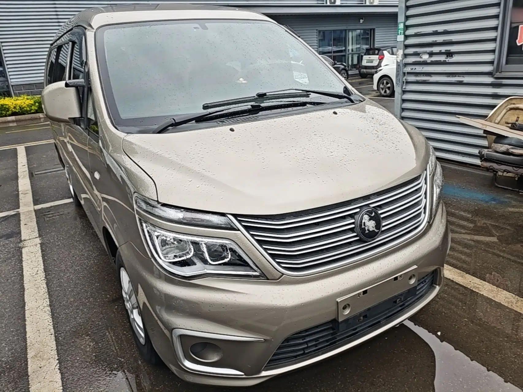FORTHING Lingzhi 2022 M5L 1.6L Utility Model 7 Seats — миниатюра 3
