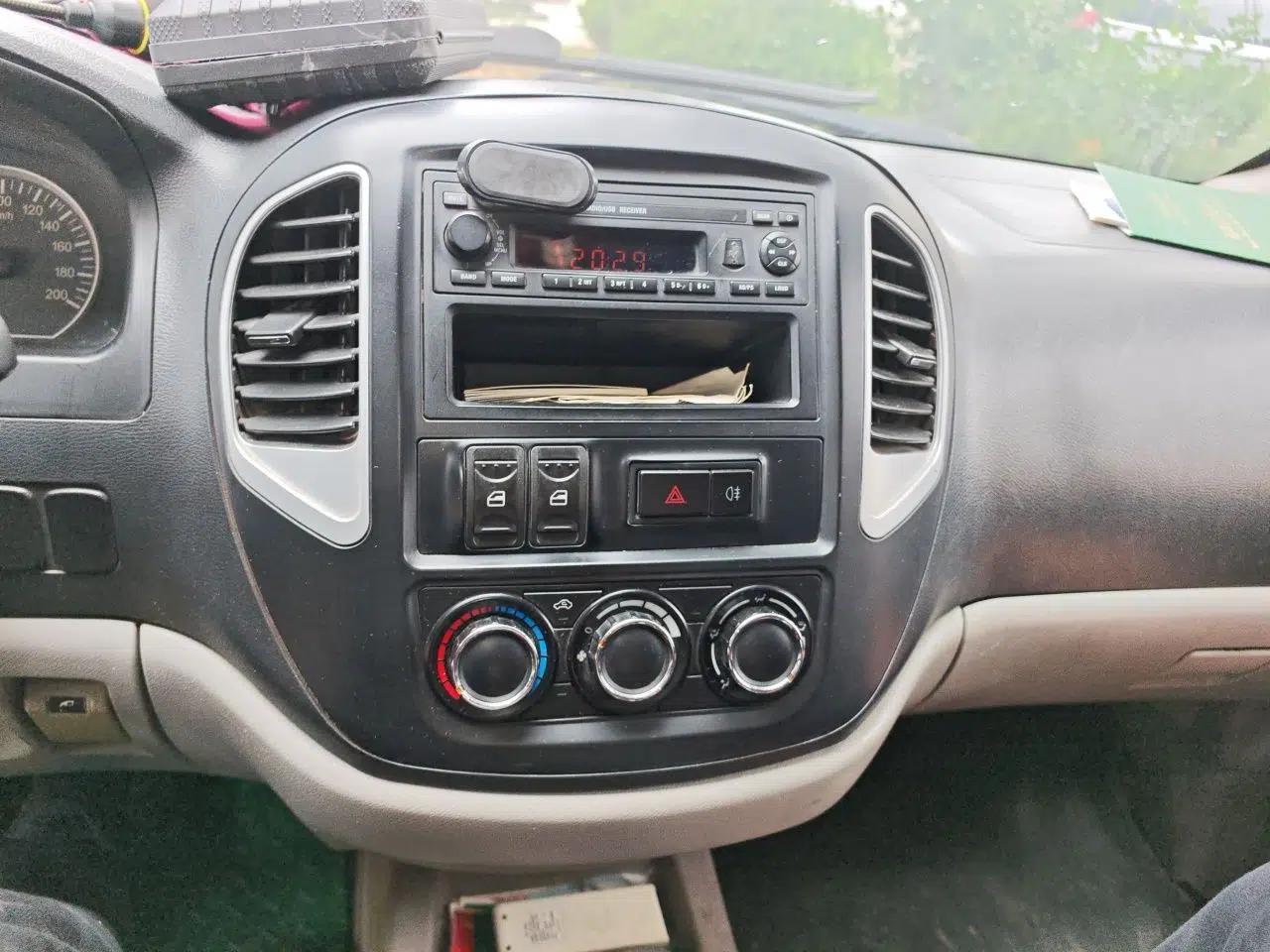 FORTHING Lingzhi 2015 V3 1.5L 5-Seater Special Offer Model — миниатюра 14