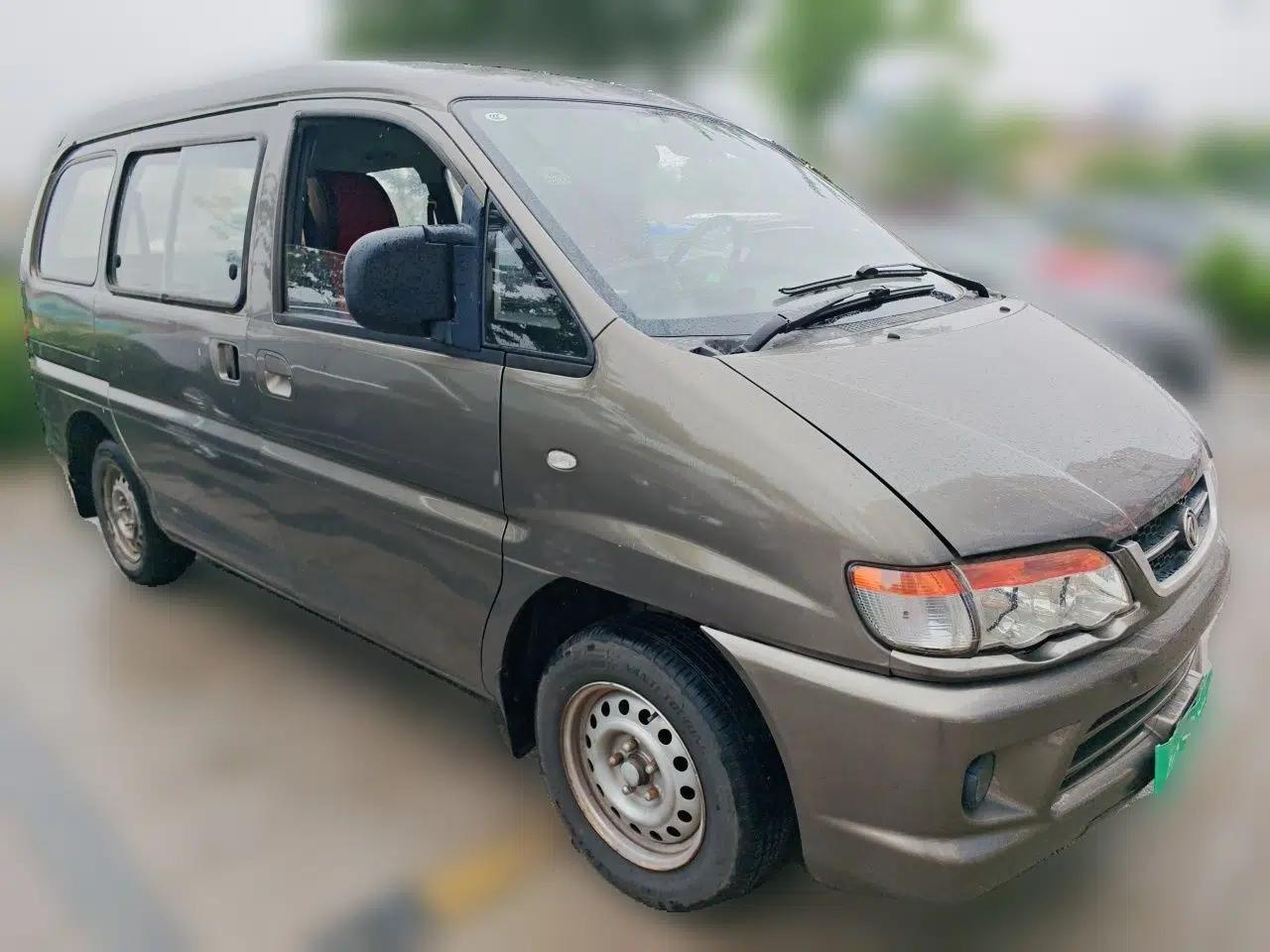 FORTHING Lingzhi 2015 V3 1.5L 5-Seater Special Offer Model — миниатюра 3