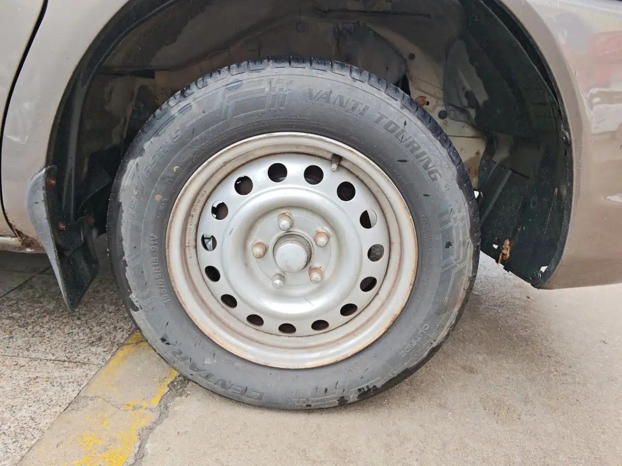 FORTHING Lingzhi 2015 V3 1.5L 5-Seater Special Offer Model — миниатюра 8