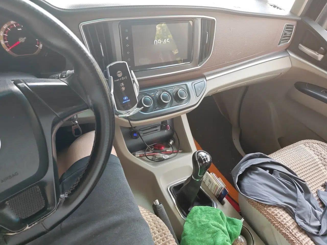 FORTHING Lingzhi 2018 M5 1.6L 7-Seater Luxury Model — миниатюра 12