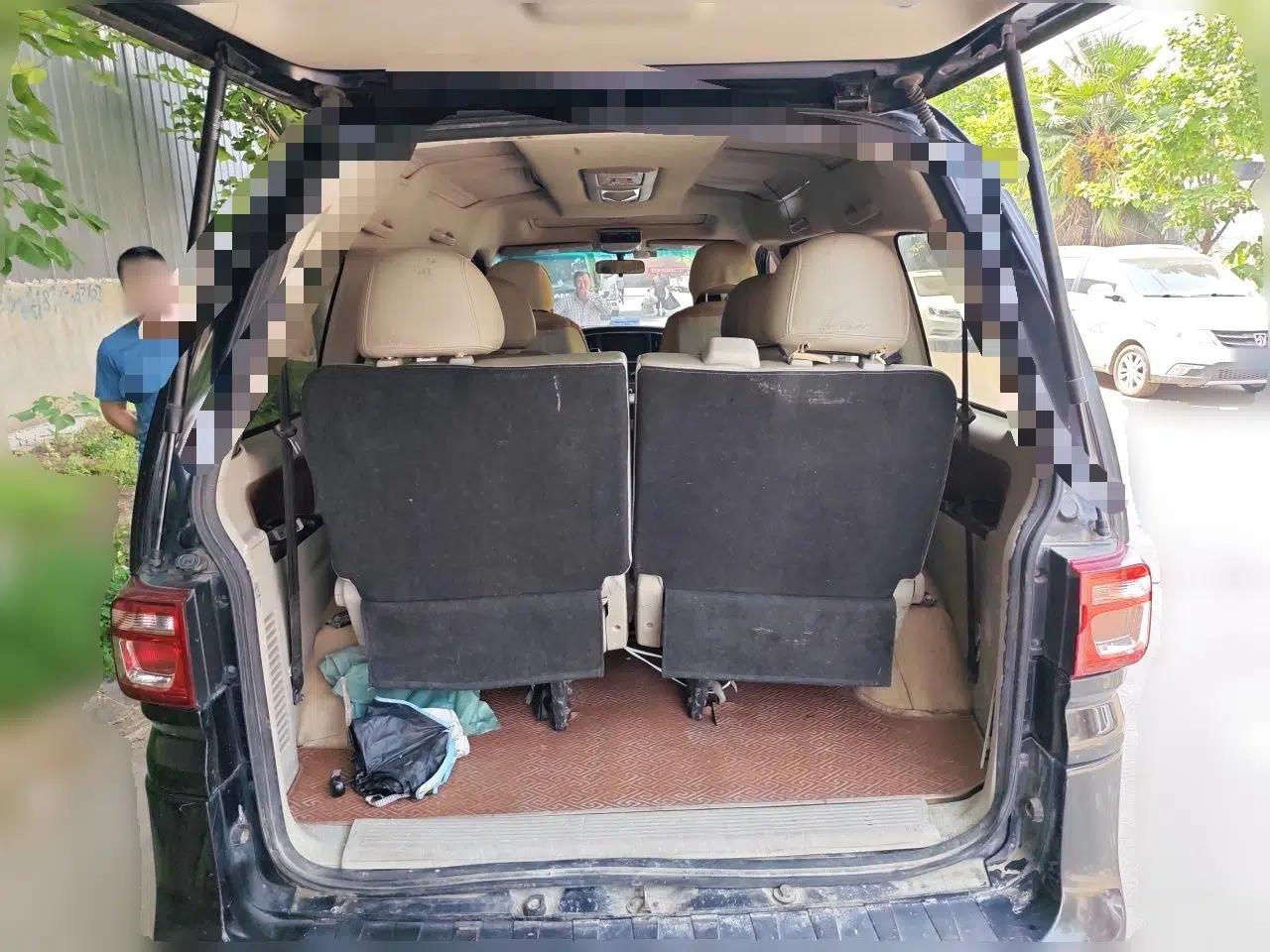 FORTHING Lingzhi 2018 M5 1.6L 7-Seater Luxury Model — миниатюра 16