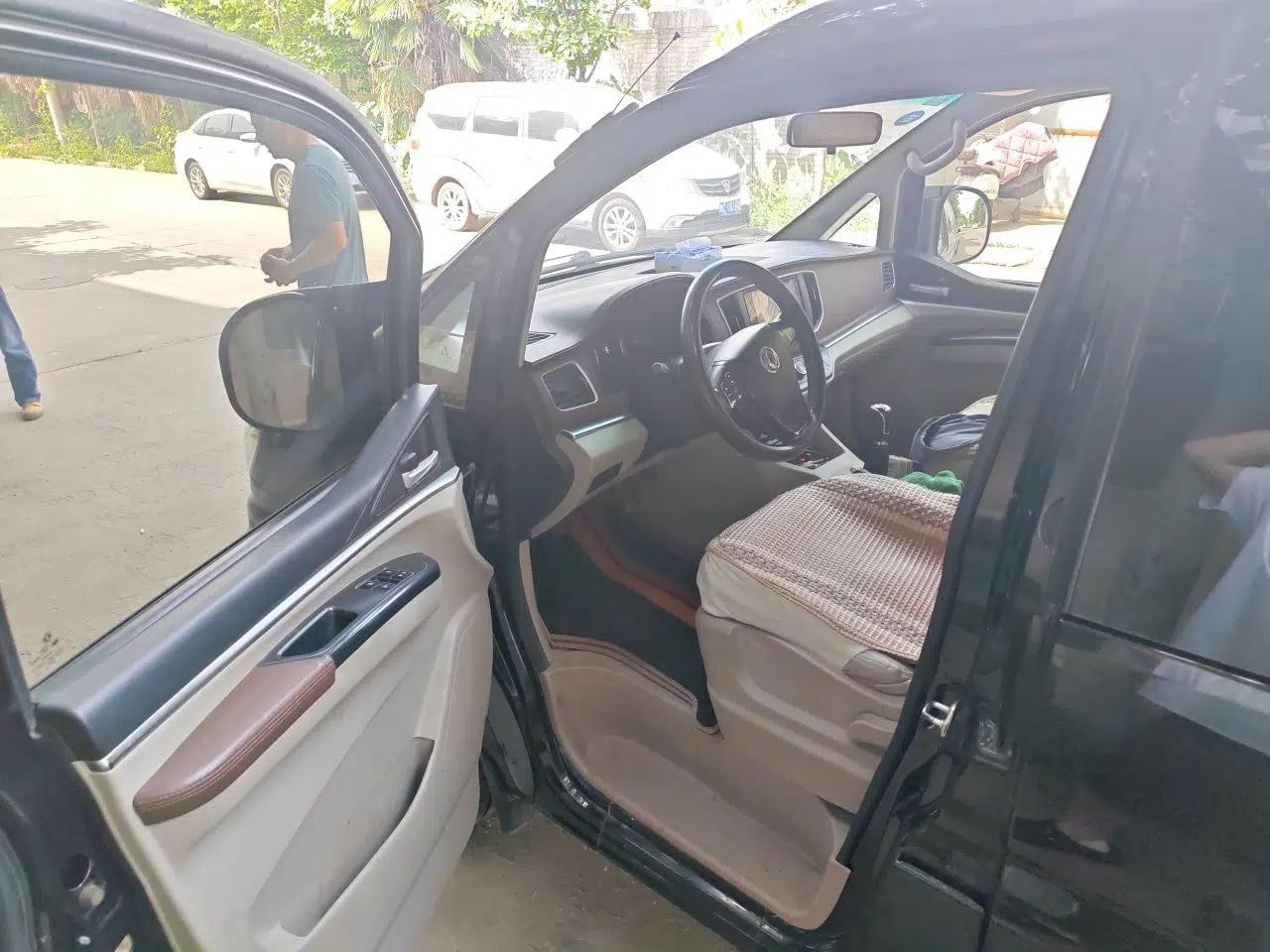 FORTHING Lingzhi 2018 M5 1.6L 7-Seater Luxury Model — миниатюра 19