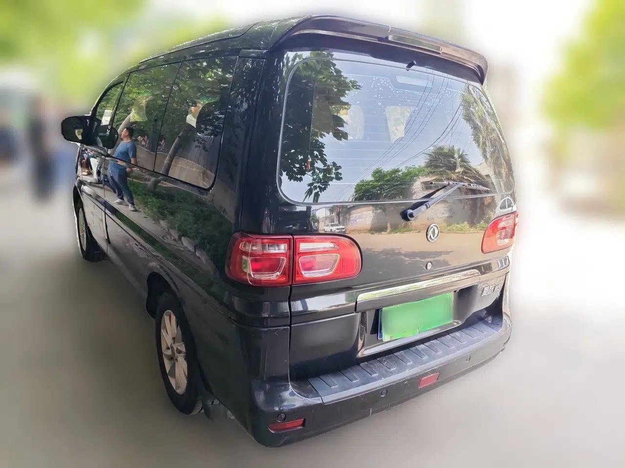 FORTHING Lingzhi 2018 M5 1.6L 7-Seater Luxury Model — миниатюра 4