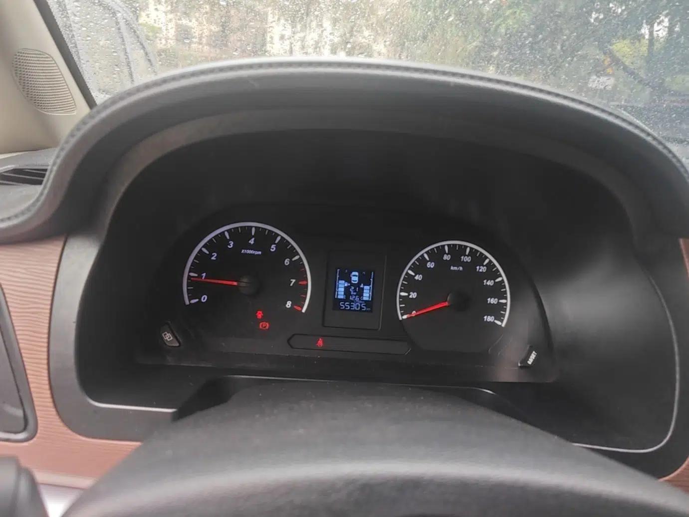 FORTHING Lingzhi 2019 M5L 1.6L 7-Seater Exclusive Model China VI Standard — миниатюра 15