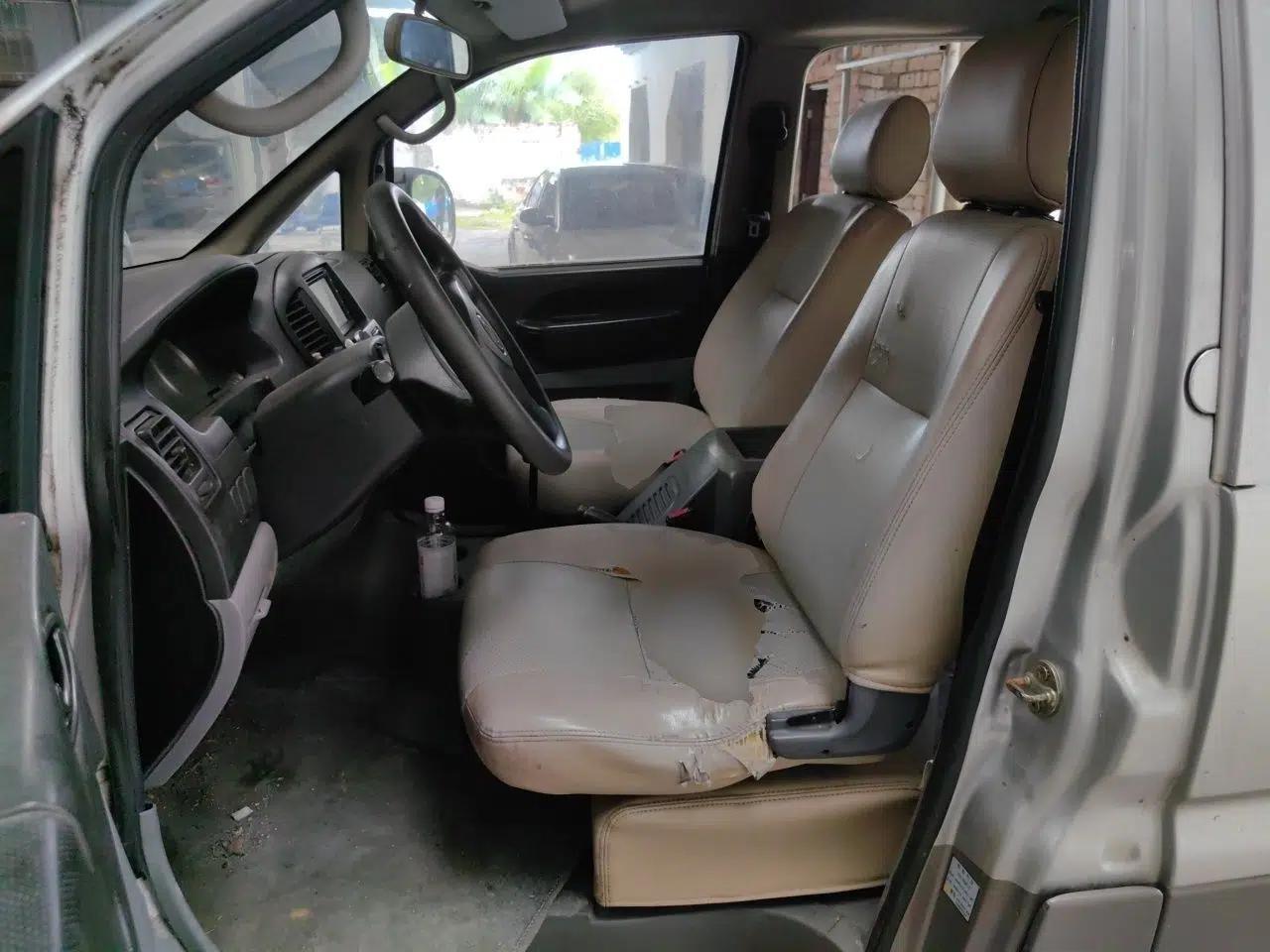 FORTHING Lingzhi 2013 V3 1.5L 7-Seater Luxury Model — миниатюра 16