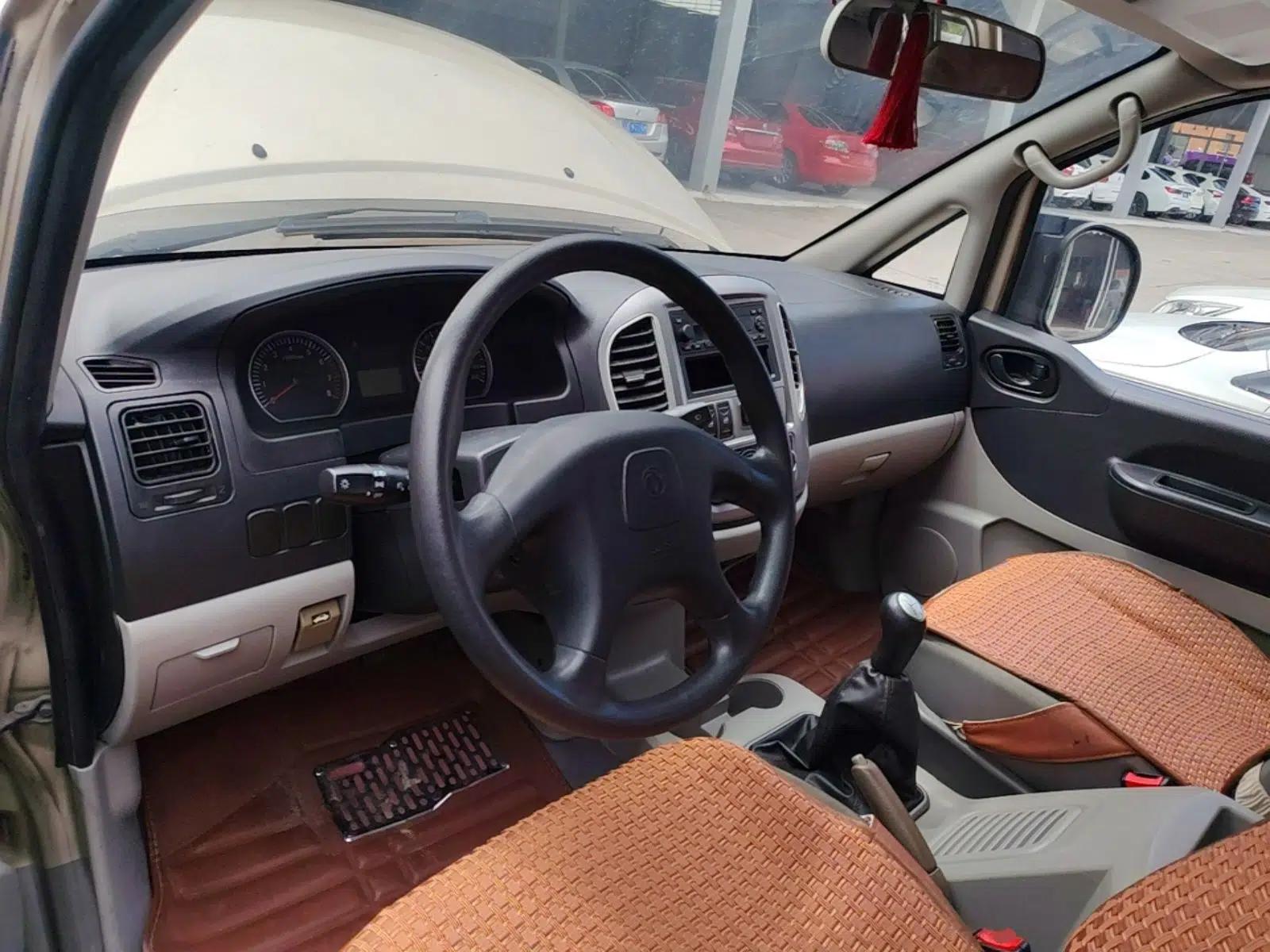 FORTHING Lingzhi 2015 M3 1.6L 7-Seater Comfort Model — миниатюра 13