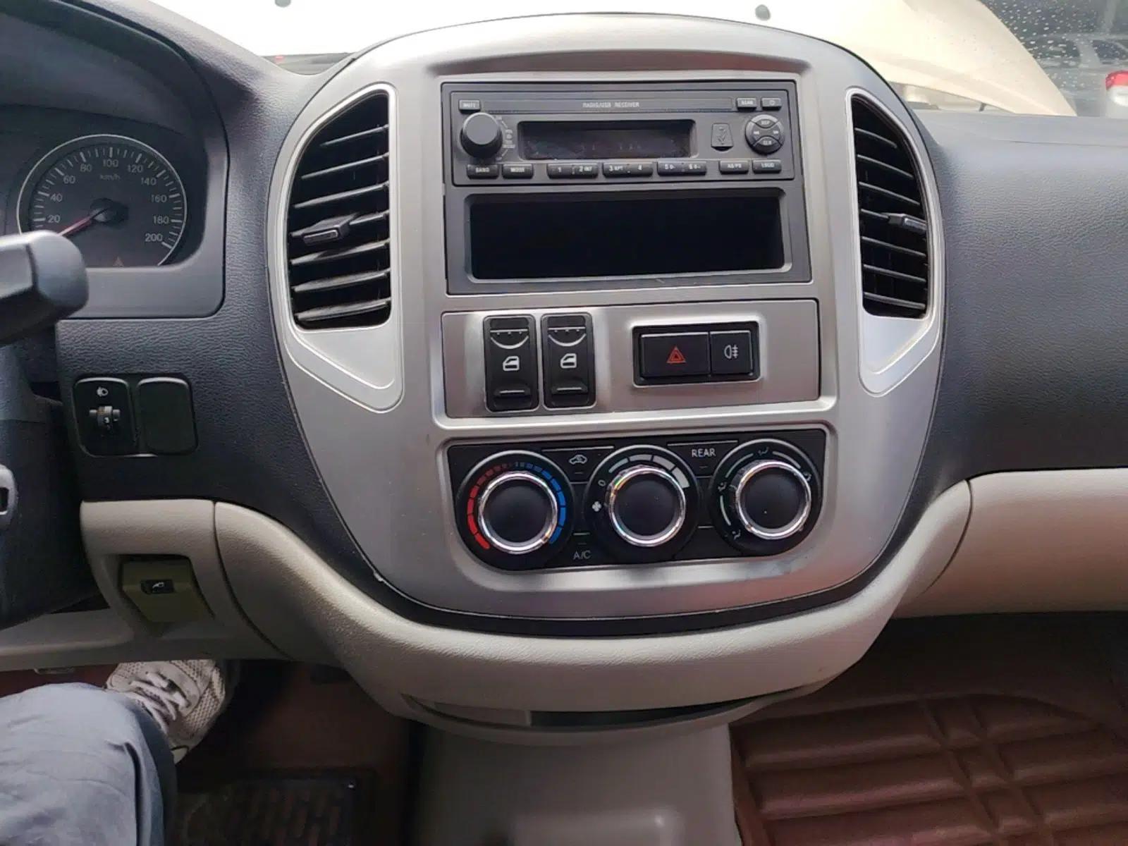 FORTHING Lingzhi 2015 M3 1.6L 7-Seater Comfort Model — миниатюра 16