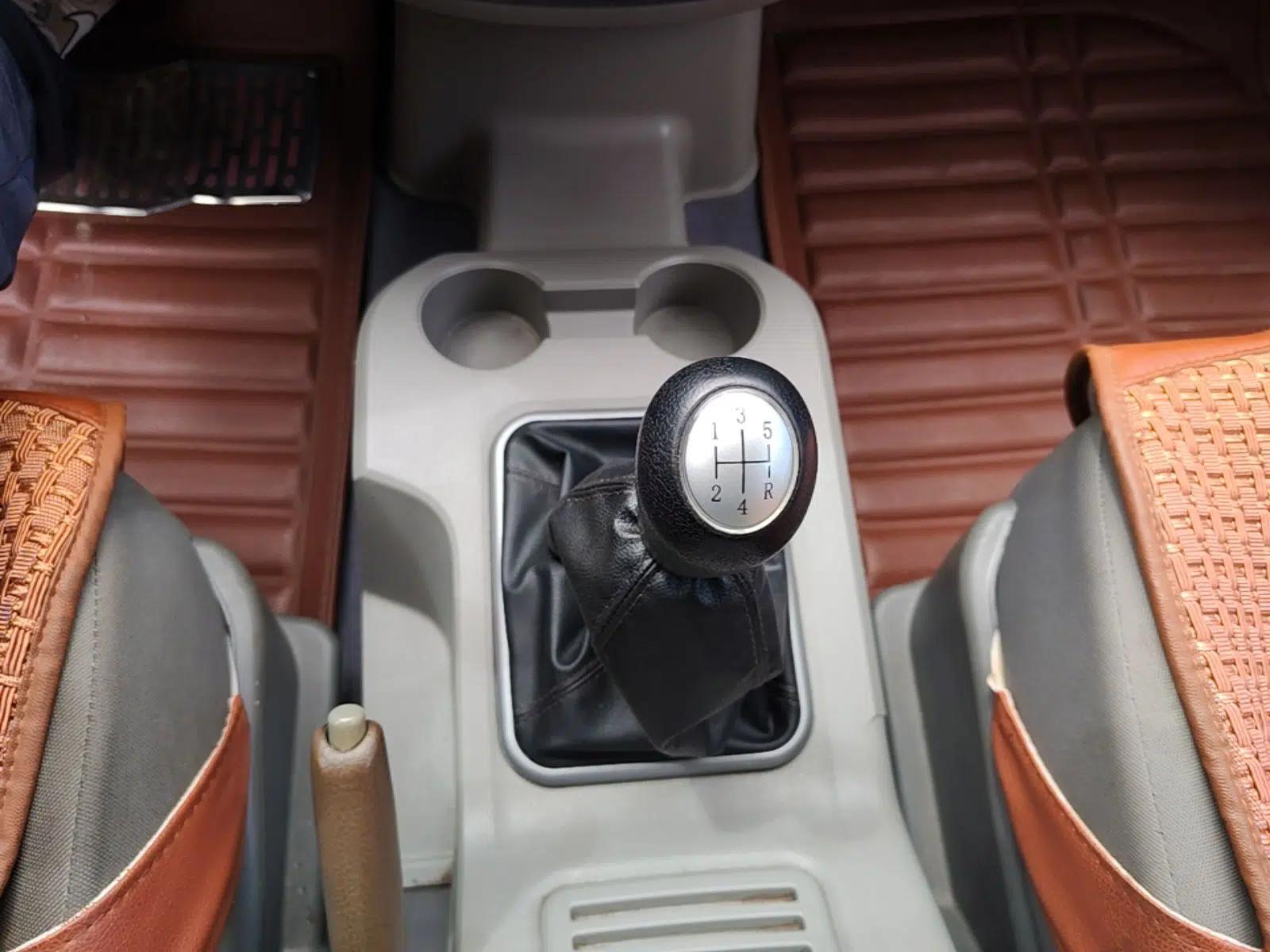 FORTHING Lingzhi 2015 M3 1.6L 7-Seater Comfort Model — миниатюра 17