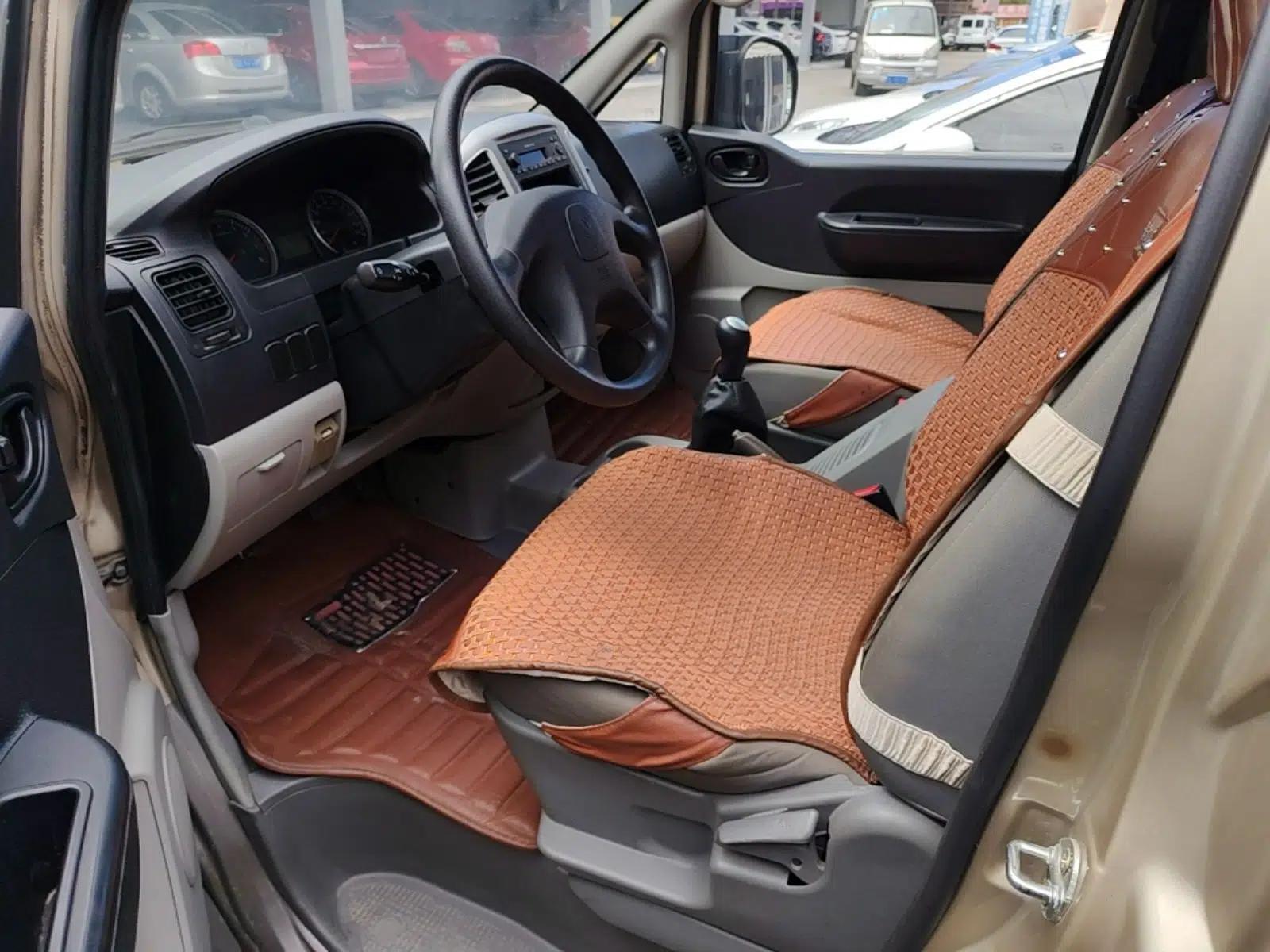 FORTHING Lingzhi 2015 M3 1.6L 7-Seater Comfort Model — миниатюра 18