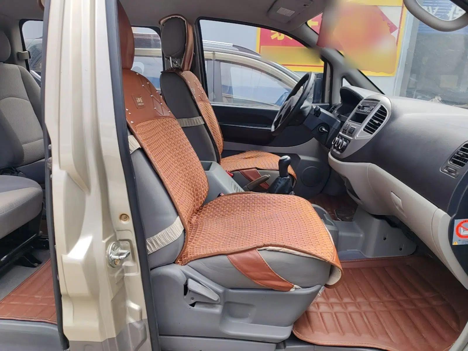 FORTHING Lingzhi 2015 M3 1.6L 7-Seater Comfort Model — миниатюра 23