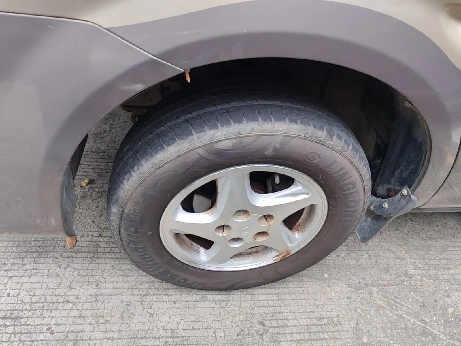 FORTHING Lingzhi 2015 M3 1.6L 7-Seater Comfort Model — миниатюра 8