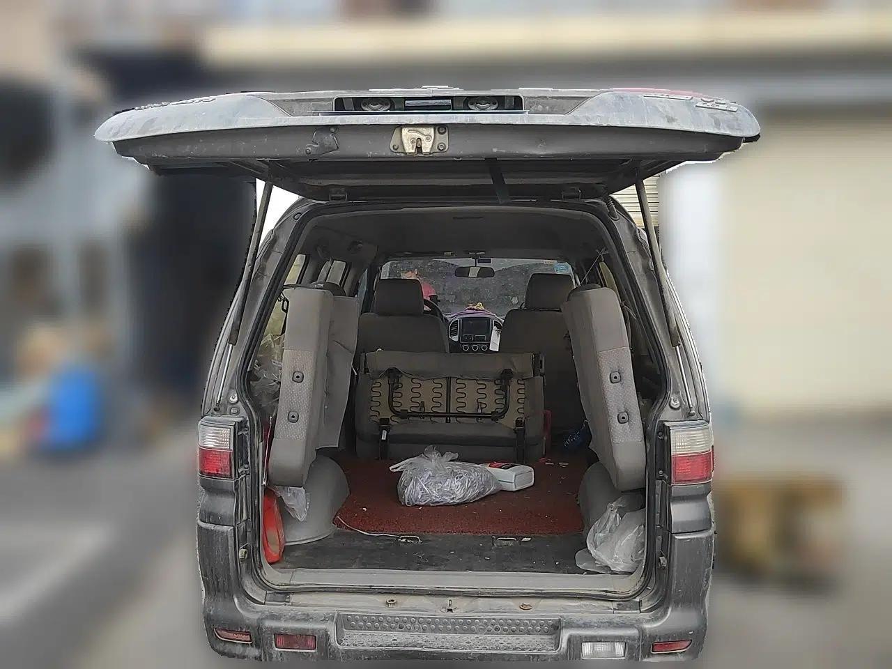 FORTHING Lingzhi 2015 V3 1.5L 7-seat Standard Model — миниатюра 20