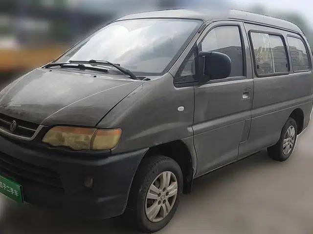 FORTHING Lingzhi 2015 V3 1.5L 7-seat Standard Model
