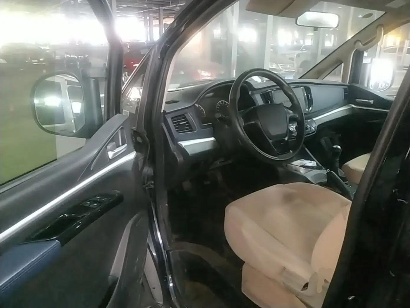 FORTHING Lingzhi 2022 M5 1.6L Practical Model 5 Seats — миниатюра 19